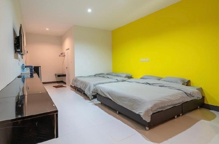 แอ่ว-ดีld Hotel&Residences Ngao Extérieur photo