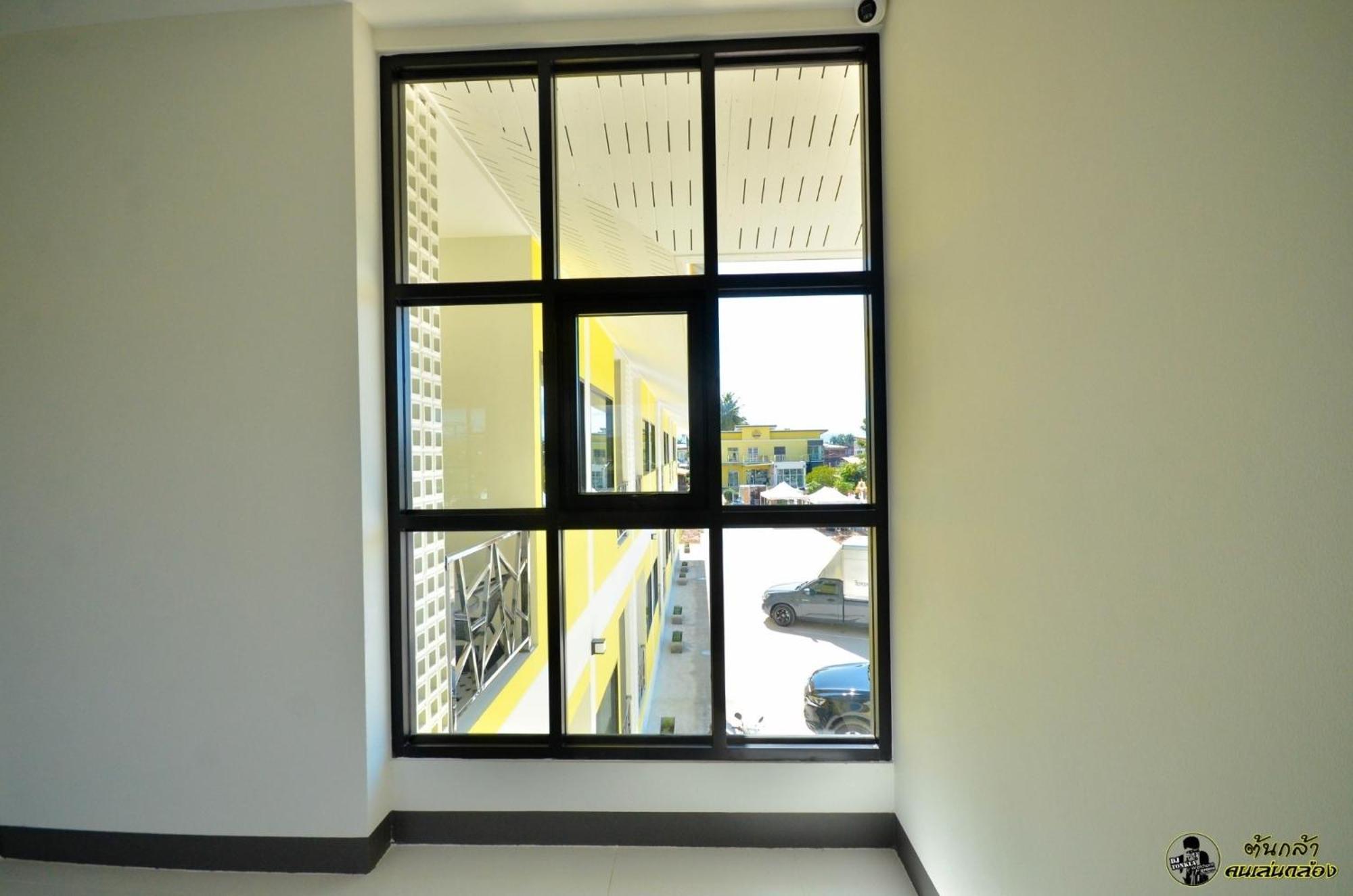 แอ่ว-ดีld Hotel&Residences Ngao Extérieur photo