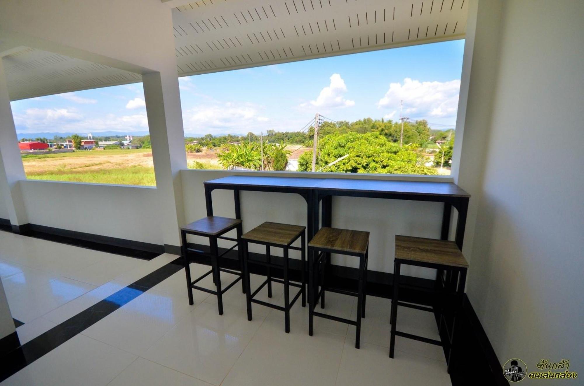แอ่ว-ดีld Hotel&Residences Ngao Extérieur photo