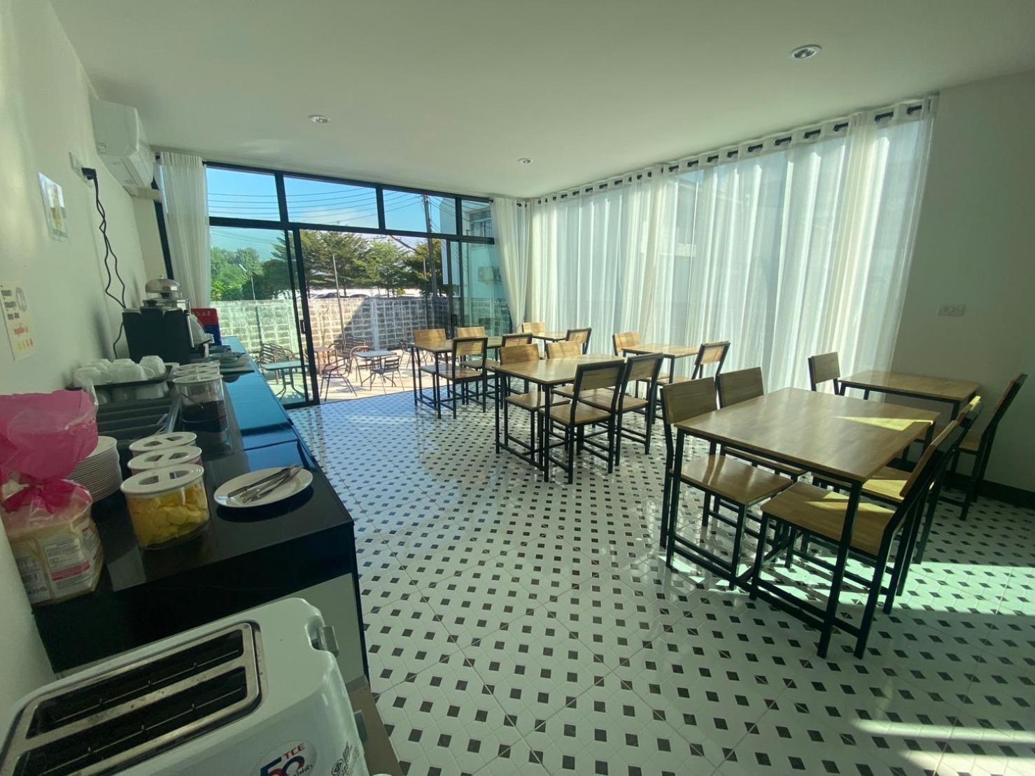แอ่ว-ดีld Hotel&Residences Ngao Extérieur photo